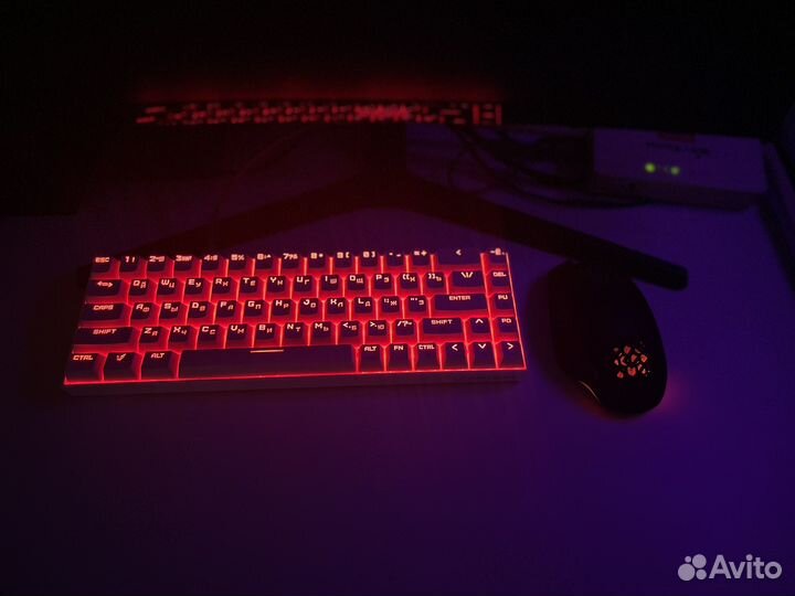 Настольный компьютер с монитором