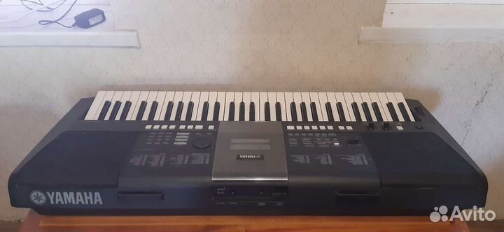 Синтезатор yamaha psr e423