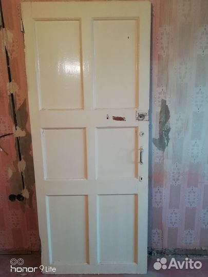 Дверь входная дер. 214x90 реставратору 2000 р