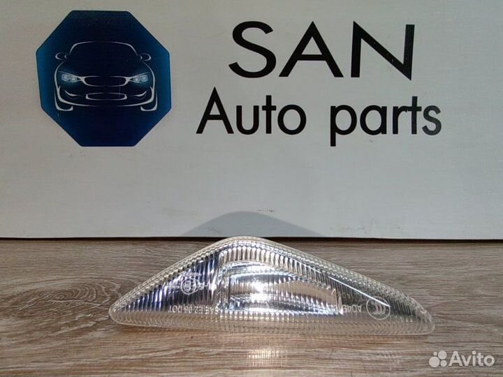 Повторитель поворота правый Bmw X5 E70 N52B30AF