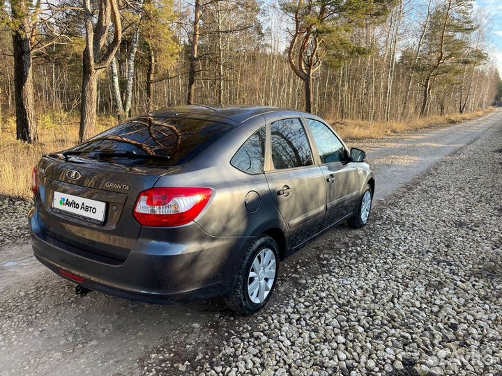 LADA Granta 1.6 МТ, 2017, 130 000 км