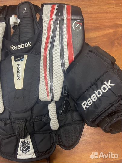 Нагрудник хоккейного вратаря Reebok, Yth