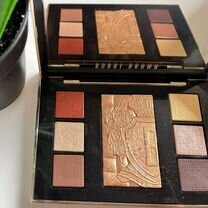 Bobbi brown палетка