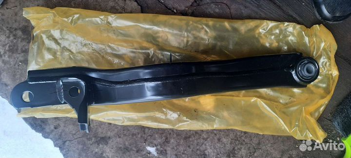 Задний правый рычаг на хендай крета