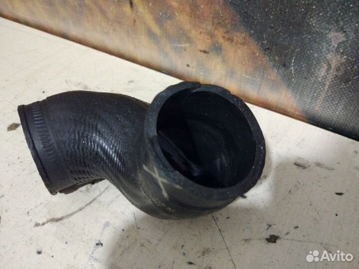 Патрубок интеркулера Audi Allroad C5 BES 2003