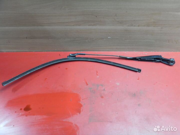 Поводок стеклоочистителя 2208201744 Mercedes W220