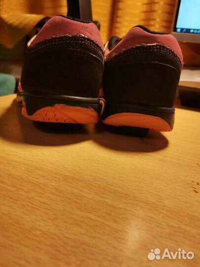 Кроссовки ролики Hellys 35разм, 22см