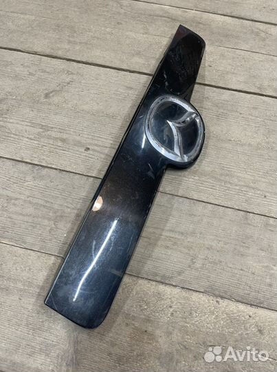 Накладка крышки багажника Mazda CX 7