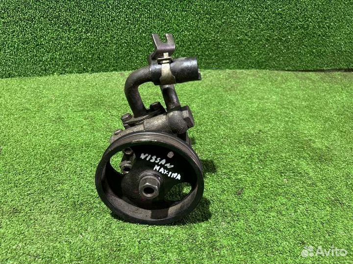 Насос гидроусилителя руля Nissan Maxima A32 VQ20
