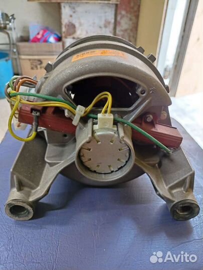 Двигататель стиральной машины