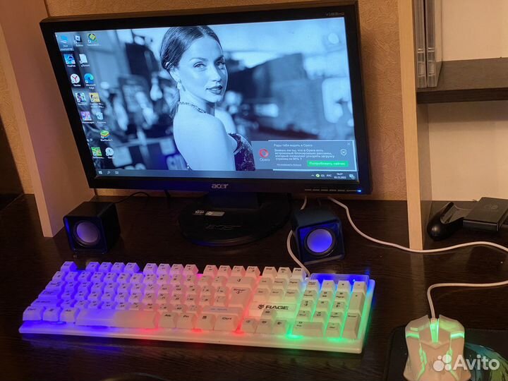 Компьютерный столик