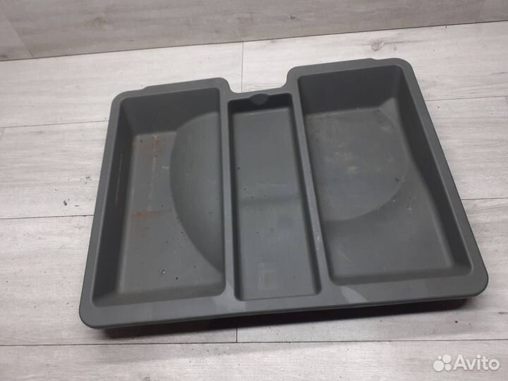 Ящик под инструмент Hyundai Santa Fe 1