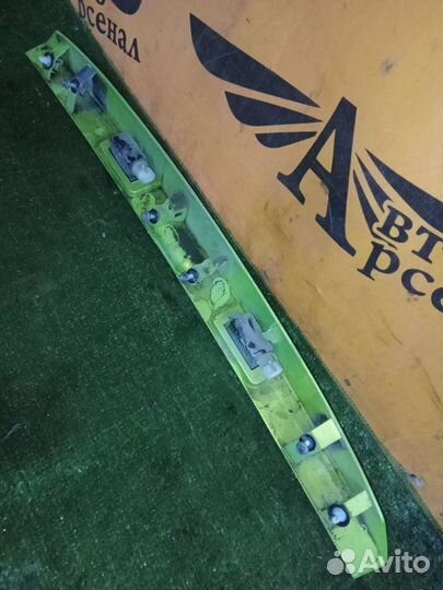 Накладка крышки багажника LADA Vesta 2017