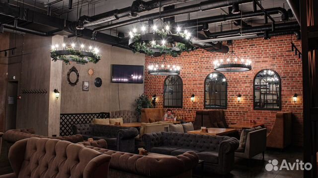 Бармен-официант