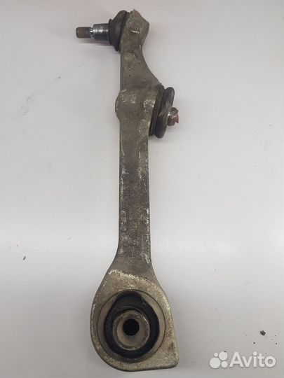 Рычаги подвески нижний (передний правый)