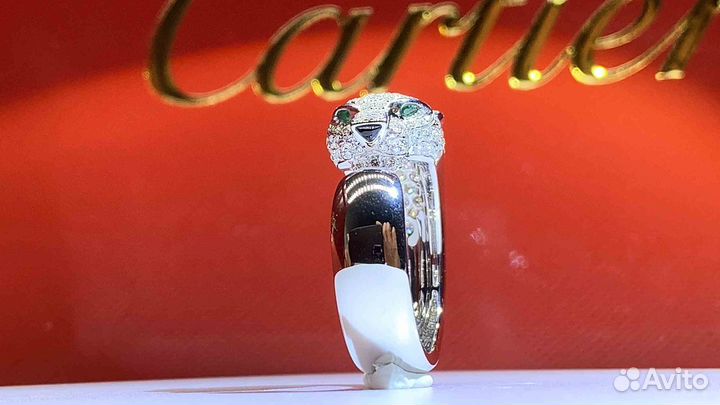 Кольцо Panthère de cartier из белого золота 1,24ct