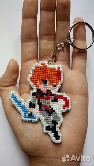 Брелки и значки Genshin Impact