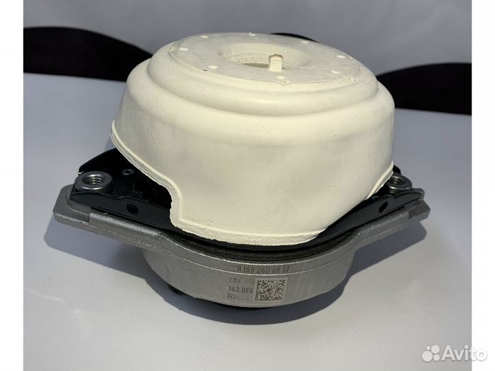Опора двигателя правая Mercedes A1662406917
