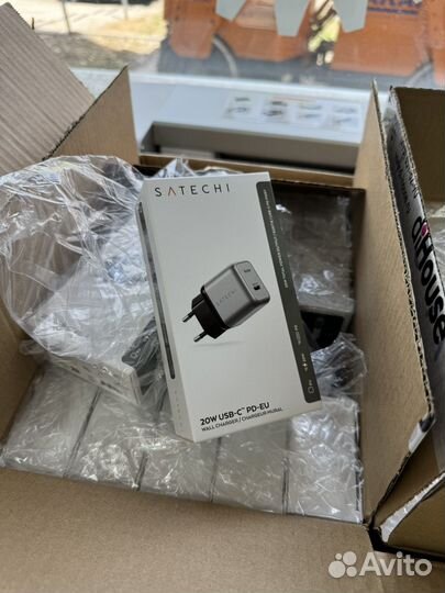 Зарядное устройсво 20w Satechi для Apple