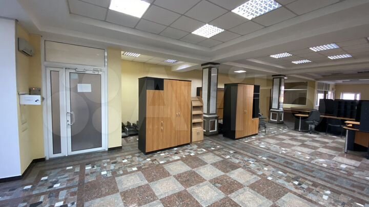 Офис, 315 м² с мебелью и парковкой