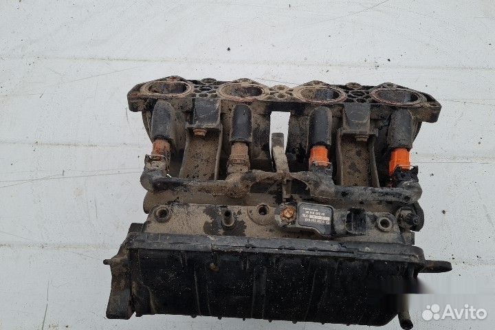 Коллектор впускной citroen C4 1 04-08
