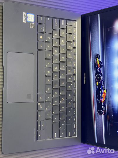 Ноутбук Asus Zenbook i5/8GB/512SSD