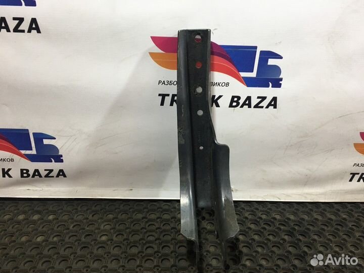 1490910 Кронштейн кабины правый