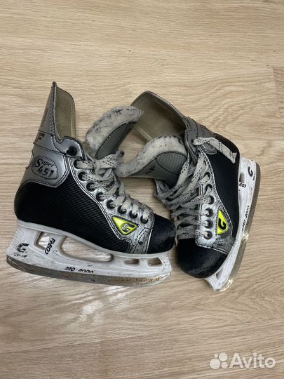 Коньки хоккейные 35 размер