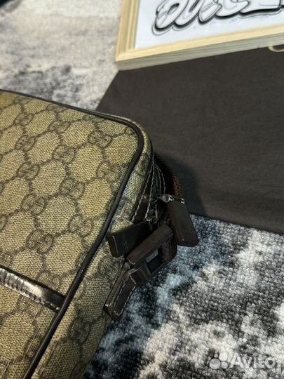 Сумка Gucci Beige Monogram Messenger Bag