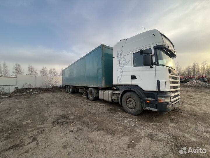 Scania 124L с полуприцепом, 2011