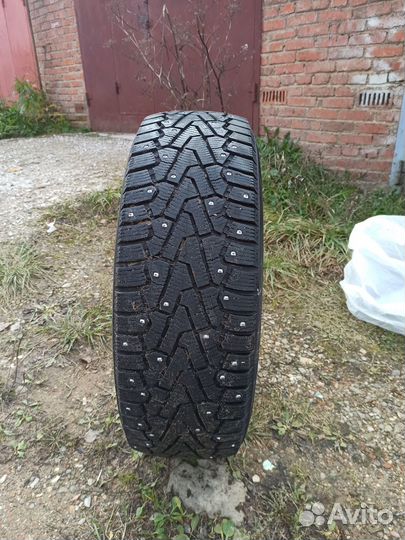 Шины зимние Pirelli Ice zero 225*65*17