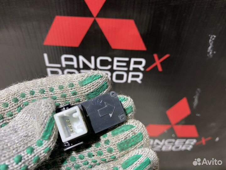 Микрофон Mitsubishi Lancer X