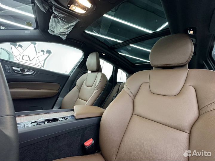 Volvo XC60 2.0 AT, 2024, 12 км