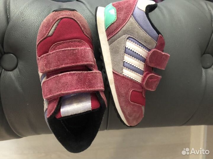 Кроссовки adidas 22 размер 123 мм