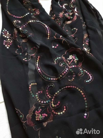 Палантин с пайетками. Бу