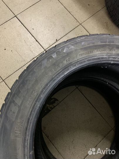 Bridgestone Blizzak LM-32 195/50 R16