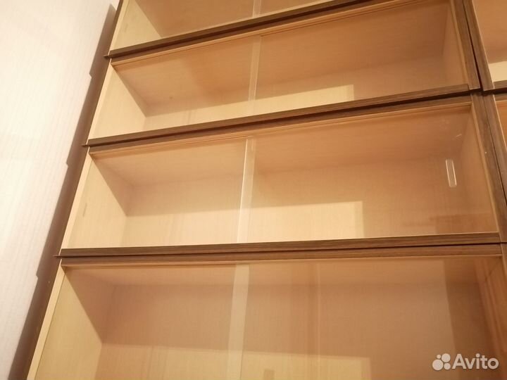 Книжные полки со стеклом бу