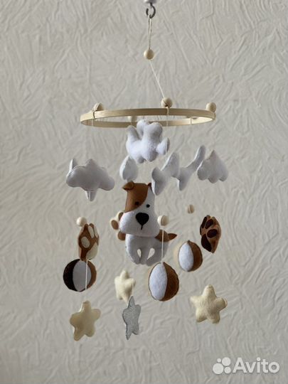 Мобиль в кроватку из фетра