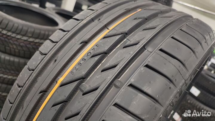 Nokian Tyres Nordman SZ2 225/40 R18 92W