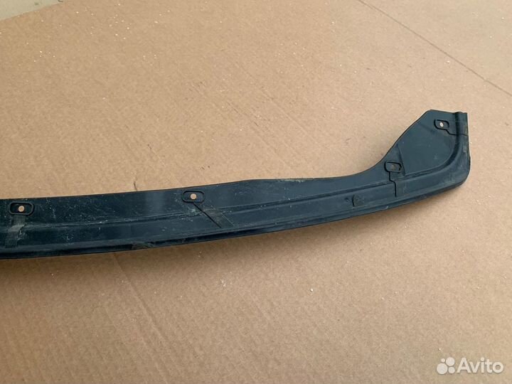 Уплотнитель крыла переднего LH Peugeot 3008, 5008