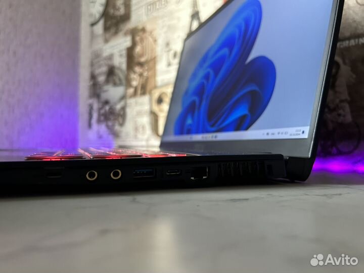 Ноутбук MSI 17.3 i7 10750H/RTX 3060/16GB