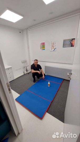 Костоправ И массажист