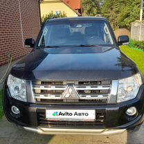 Mitsubishi Pajero 3.0 AT, 2013, 180 000 км, с пробегом, цена 2 150 000 руб.