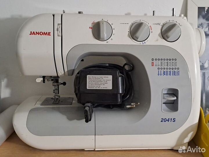 Швейная машинка janome бу