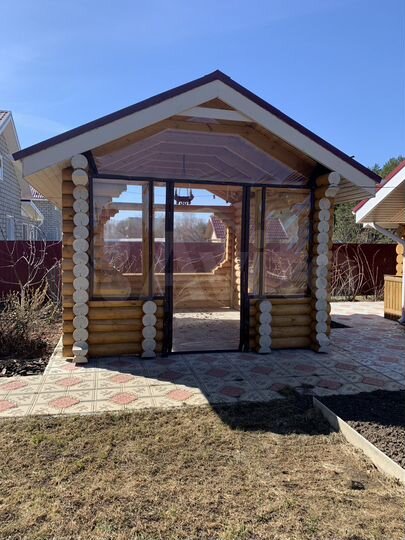 Дом 198 м² на участке 15 сот.