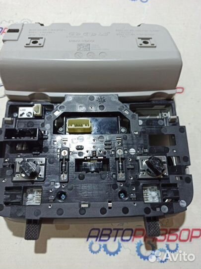 Плафон подсветки салона Kia Ceed 3 2018-2021