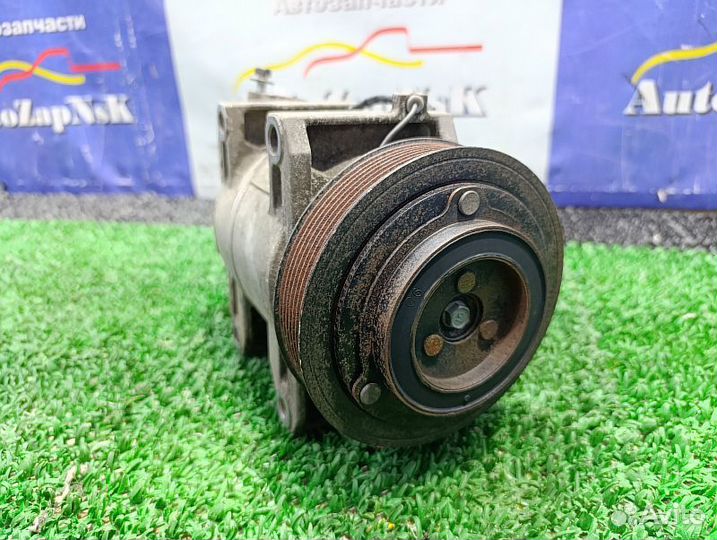 Компрессор кондиционера Nissan Pathfinder