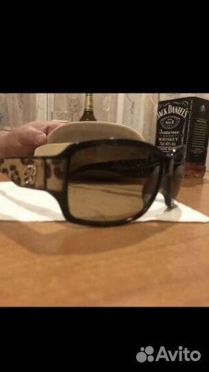 Солнцезащитные очки женские италия