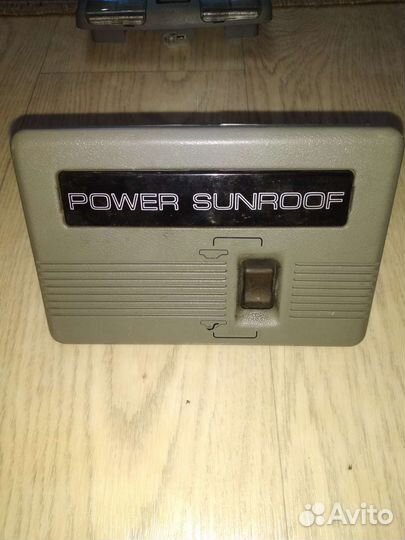 Светильник салона Mitsubishi Pajero 2