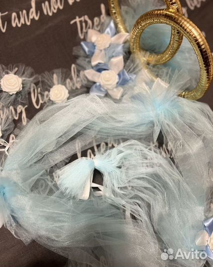 Свадьбное украшение на машину